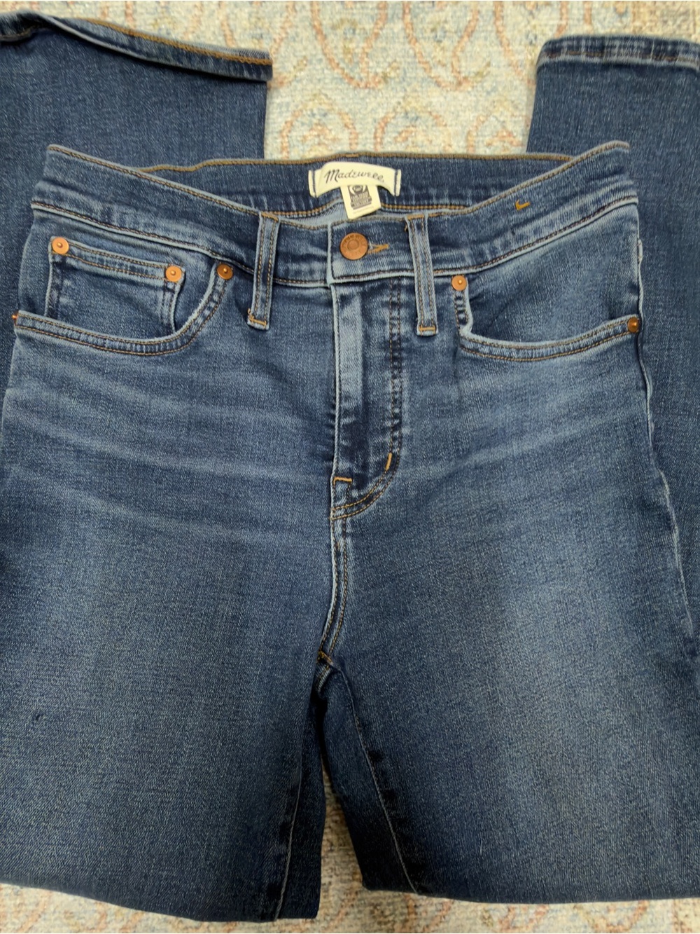 Madewell Women’s Mid-Rise Kick Out Jeans size 28